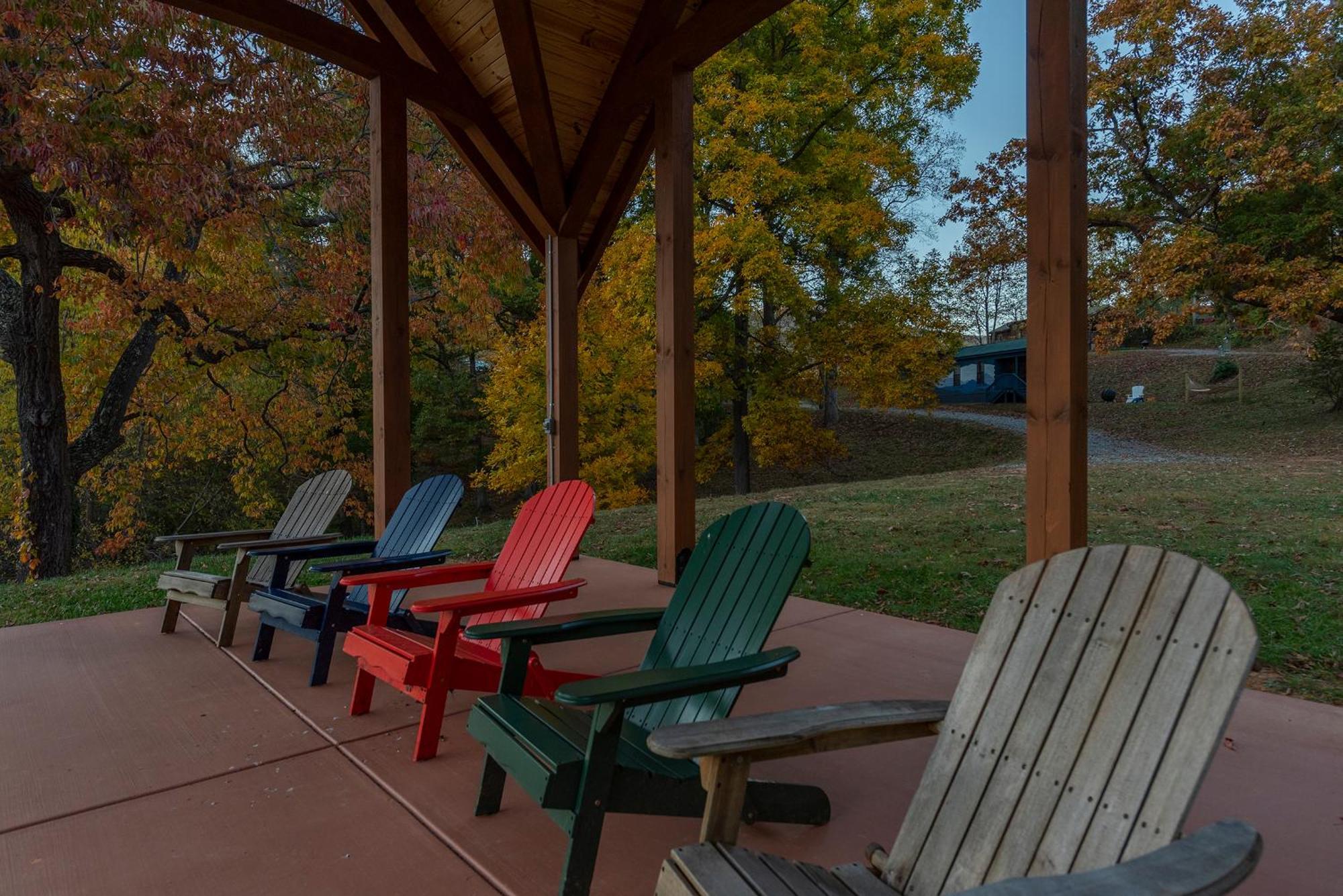 Engadine Inn And Cabins Candler Exterior foto
